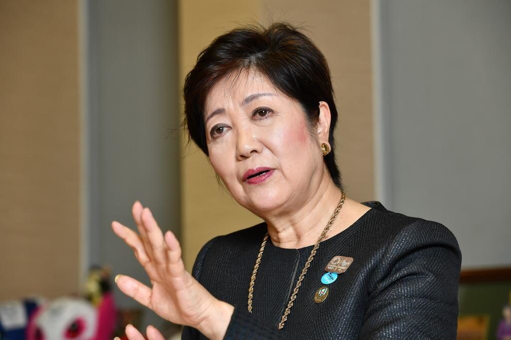 小池百合子の若い頃 ミニスカ姿が可愛いと話題に 現在もミニ現役 そらてん日記